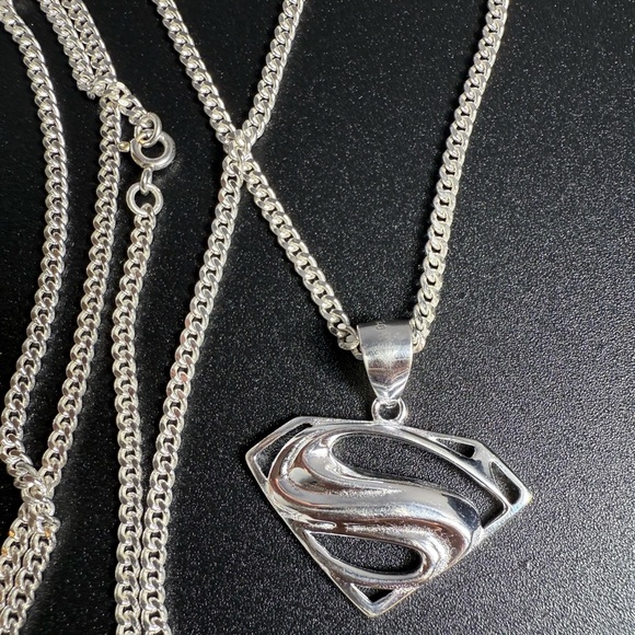 Other - Superman necklace 24"